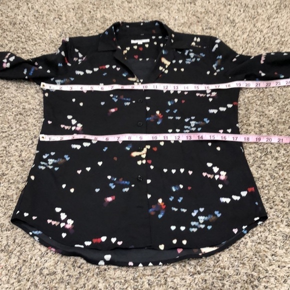 Equipment Blouse Size XS Black Heart Print Long Sleeve Button Down - Picture 8 of 10